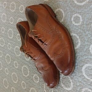 Sebago British Tan Wingtip Derbys. Men's size 8.5. Excellent condition!